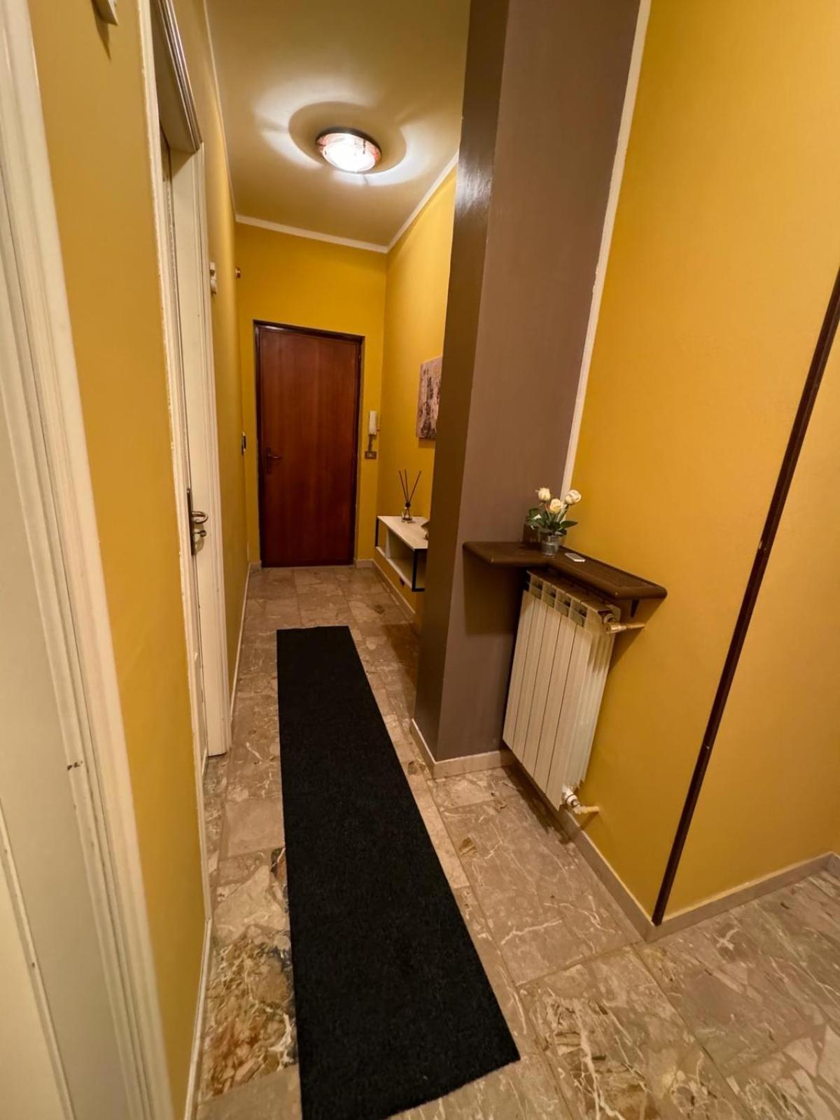 Appartamento King'S House Roletto Esterno foto