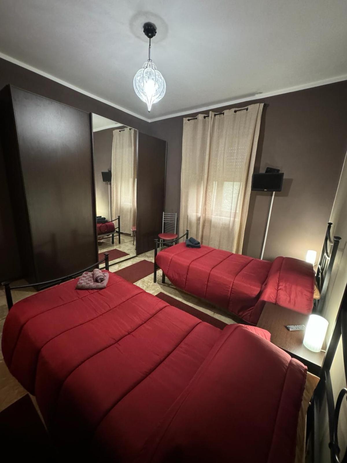 Appartamento King'S House Roletto Esterno foto