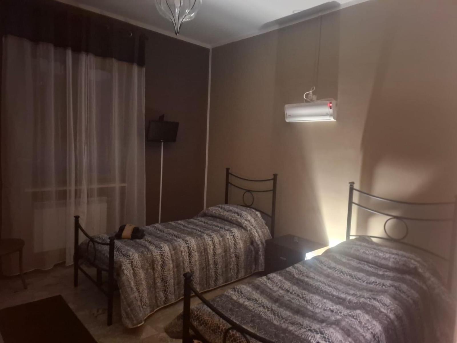 Appartamento King'S House Roletto Esterno foto